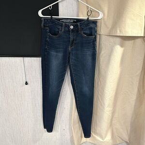 Gently used American Eagle super stretch jeggings size 6